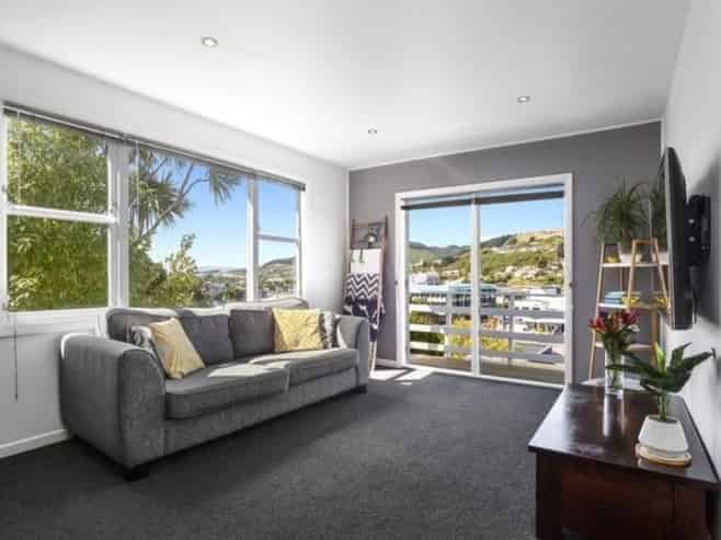 b/6 Rewa Terrace, Tawa