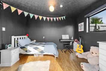 163 Lemon Street, Strandon