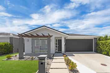 13 Hollowout street, Takanini