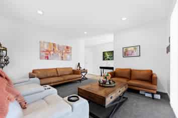 13 Hollowout street, Takanini