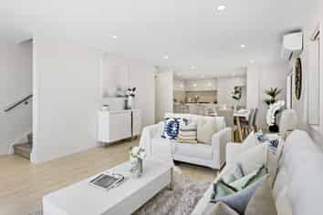 17 Sunshine Boulevard, Sunnyvale