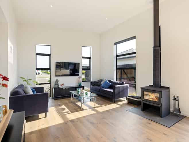 13 Russ Drive, Lincoln