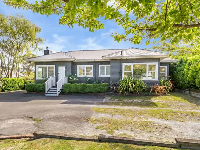 25 Field Street, Silverstream