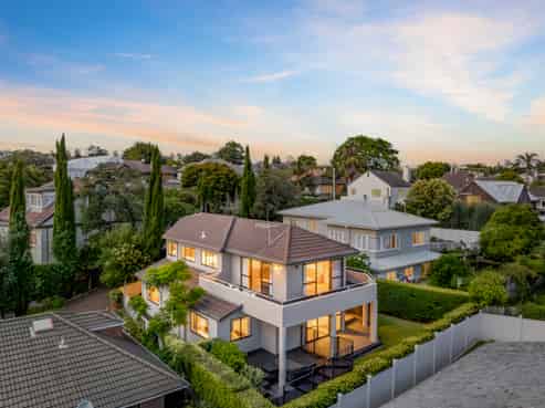 77B Waiatarua Road, Remuera