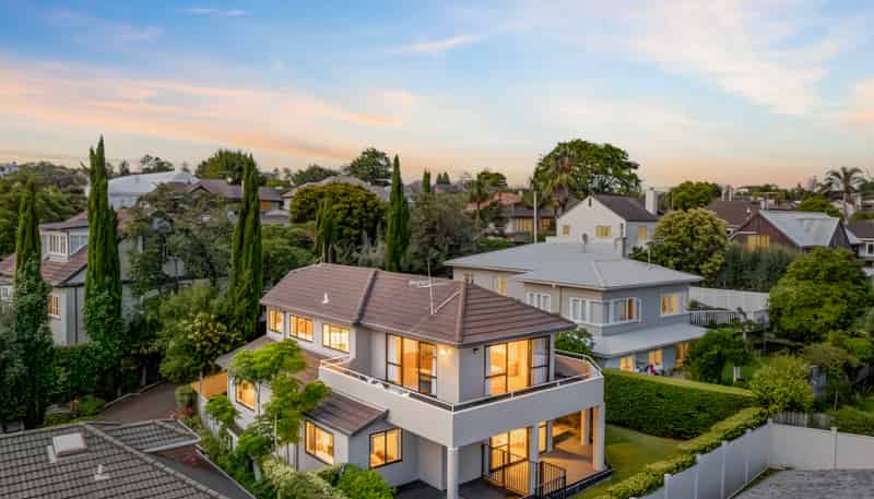 77B Waiatarua Road, Remuera