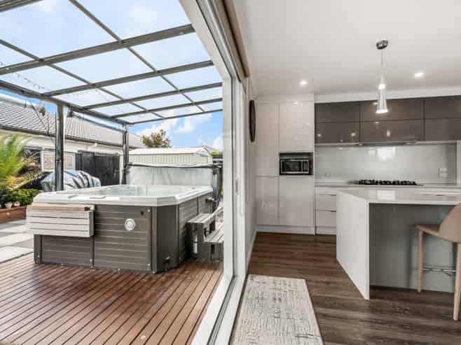 17 Walter Ruddock Avenue, Kumeu