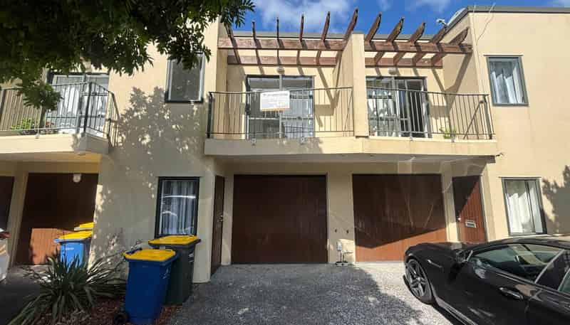 12/17 Harbour View Road, Te Atatu Peninsula