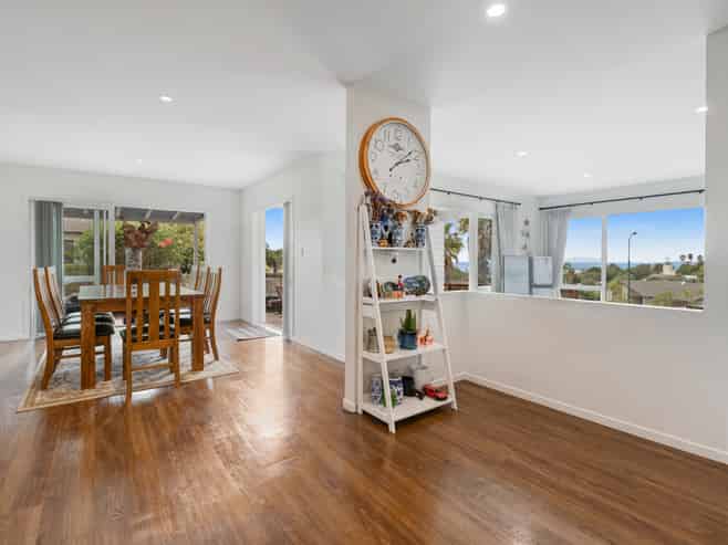 8 Rakau Views, Orewa