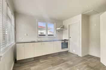 3 RIverbend Road, Onekawa