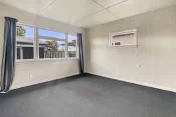 3 RIverbend Road, Onekawa