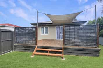 3 RIverbend Road, Onekawa