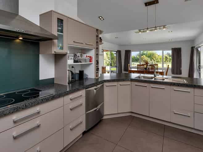 712 One Tree Point Road, Ruakaka