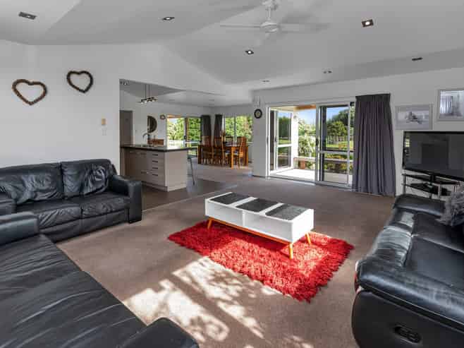 712 One Tree Point Road, Ruakaka