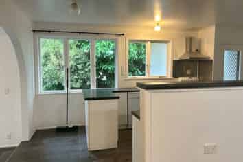 49 Lauderdale Road, Birkdale