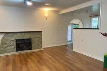 49 Lauderdale Road, Birkdale