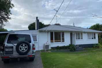 49 Lauderdale Road, Birkdale