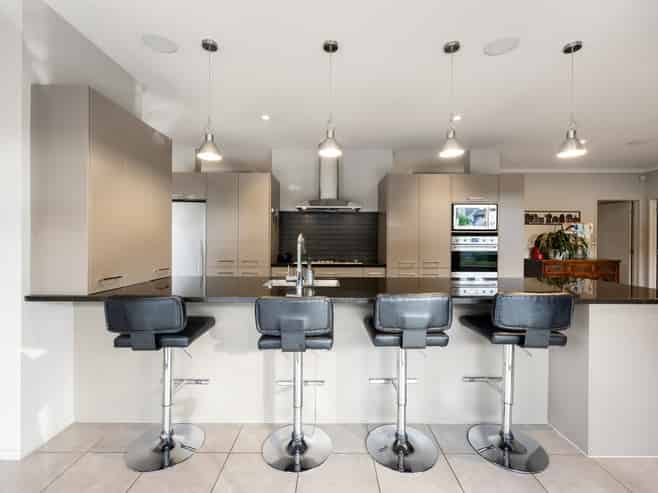 9 The Esplanade, Huntington