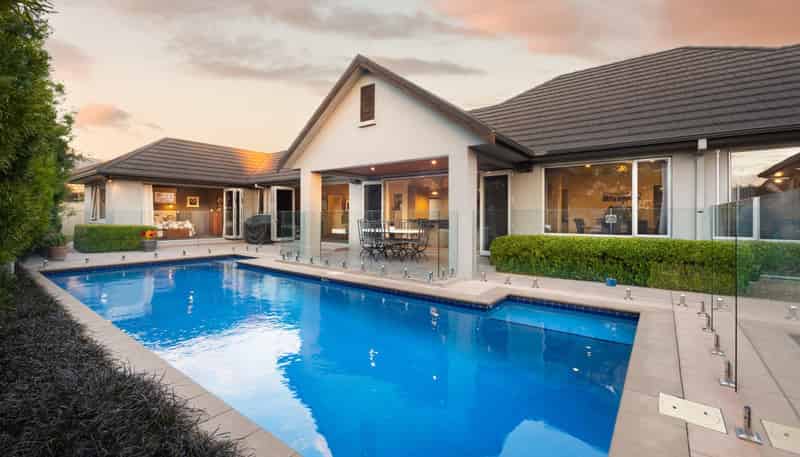 9 The Esplanade, Huntington