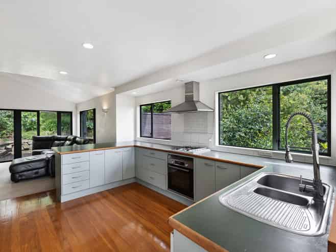 30 Glenwood Avenue, Birkenhead