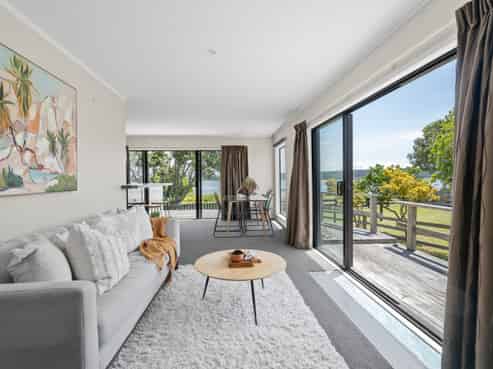 618B Pukehina Parade, Pukehina