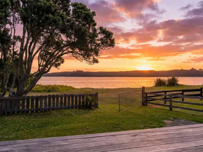 618B Pukehina Parade, Pukehina