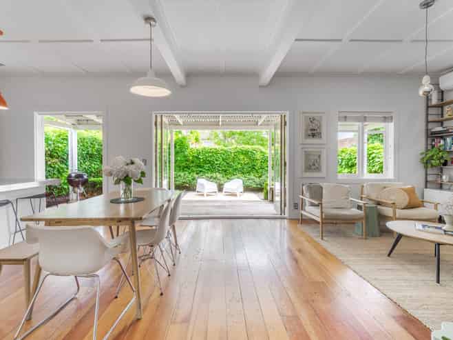 12 Euston Road, Sandringham