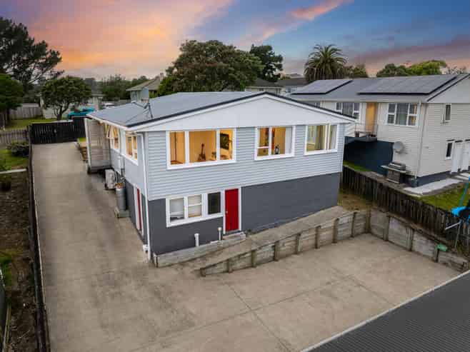 16 Sasanof View, Ascot Park
