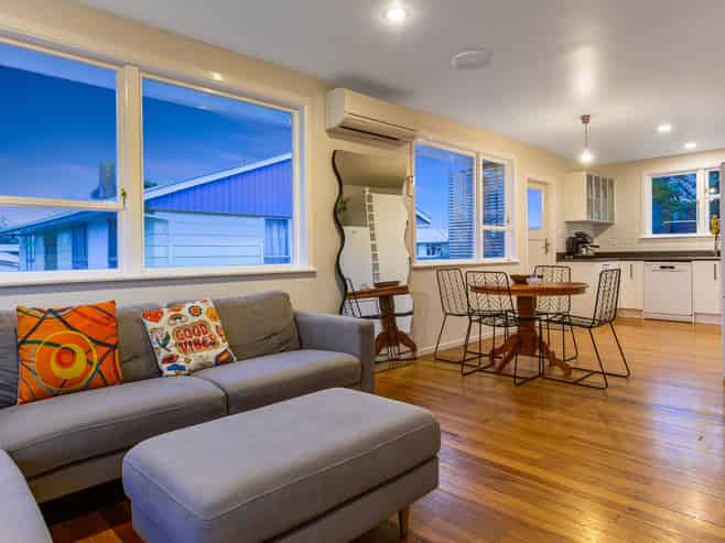 16 Sasanof View, Ascot Park