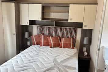 64/433 Dixons Road, Loburn