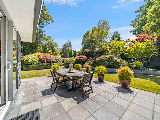 6 Bateson Way, Heretaunga