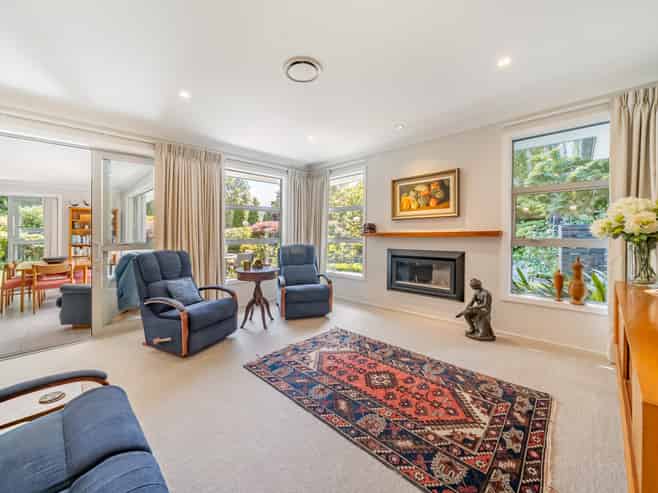 6 Bateson Way, Heretaunga