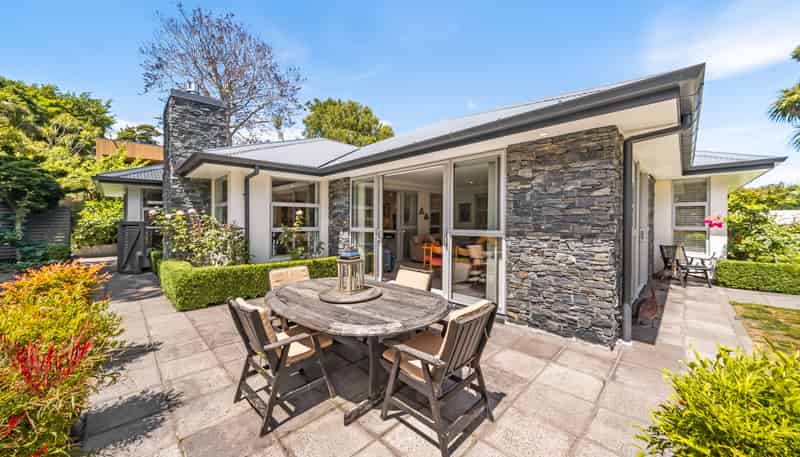 6 Bateson Way, Heretaunga