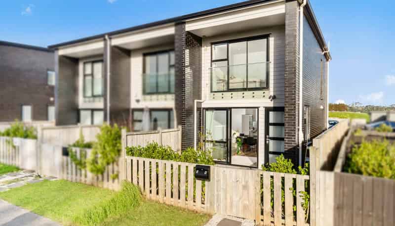 24 Matakohe Road, Westgate