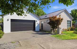 35 Robley Road, Tauranga Central