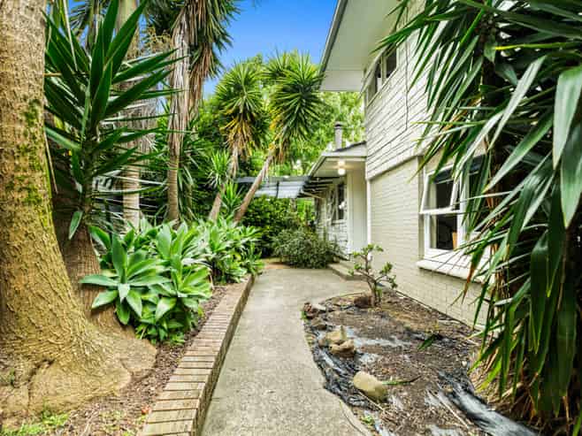 85 Hutchinson Road, Bucklands Beach