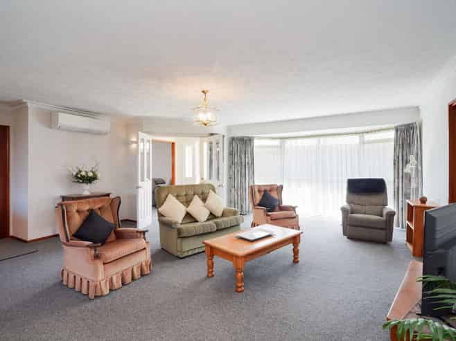 124 Kildare Drive, WAIKIWI