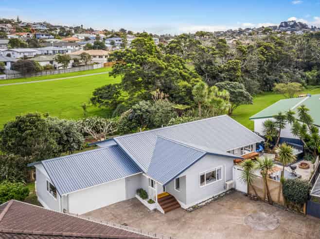 4/287 Vipond Road, Stanmore Bay
