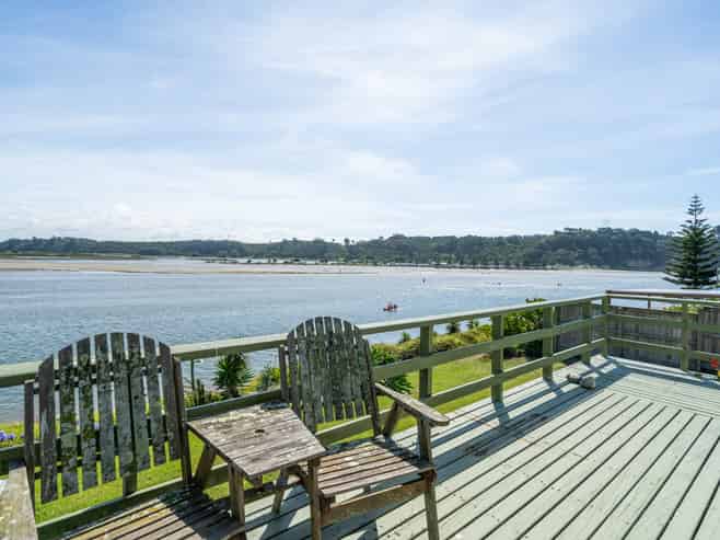 714 Pukehina Parade, Pukehina