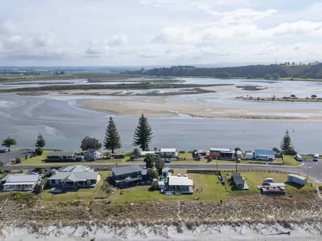 714 Pukehina Parade, Pukehina