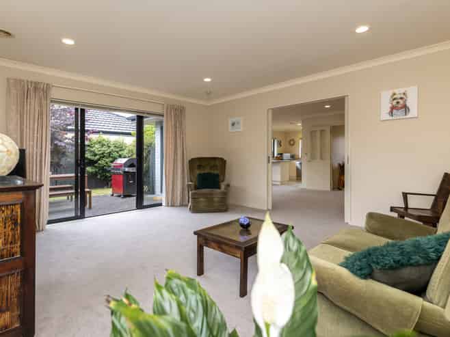 7 Manhattan Court, Paraparaumu