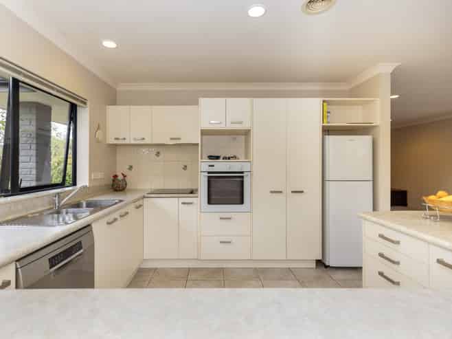 7 Manhattan Court, Paraparaumu