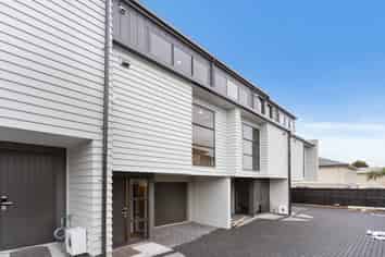 4/3 Wilbur Place, Pakuranga