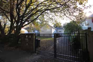 82 McCullough Ave, Three Kings