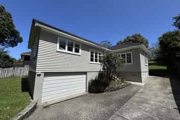 82 McCullough Ave, Three Kings