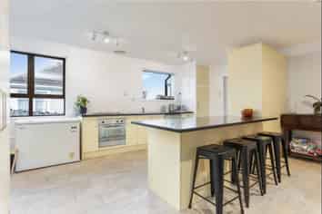 27 McCulloch Road, Panmure