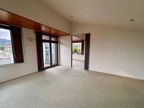 167 The Esplanade, Petone