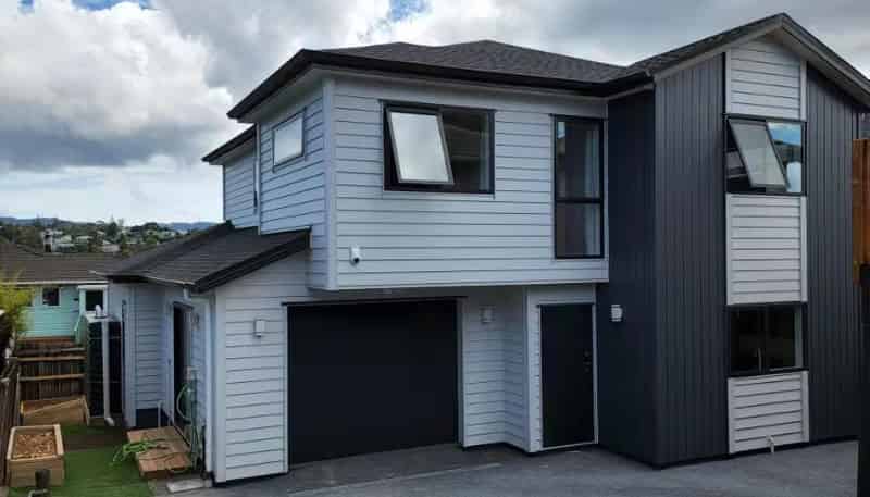 4B Terra Nova, Glen Eden