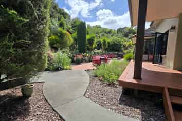 9 Water Race Lane, Thames