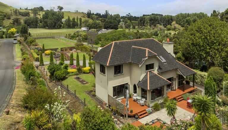 9 Water Race Lane, Thames