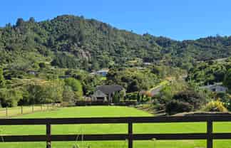 9 Water Race Lane, Thames